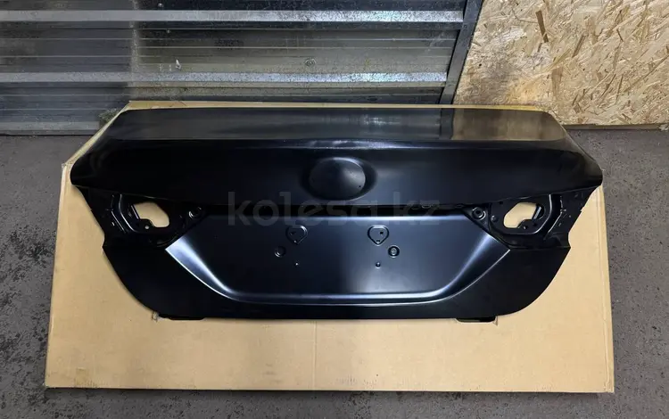 Крышка багажника на Toyota camry за 70 000 тг. в Алматы