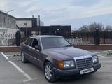 Mercedes-Benz E 260 1993 годаүшін1 600 000 тг. в Алматы