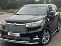 Toyota Highlander 2014 годаfor15 300 000 тг. в Астана