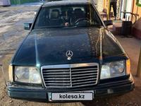 Mercedes-Benz E 220 1994 годаүшін1 800 000 тг. в Шу