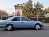 Mercedes-Benz E 280 1994 года за 1 900 000 тг. в Алматы