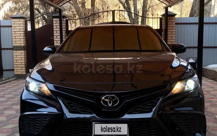 Toyota Camry 2020 года за 12 000 000 тг. в Уральск
