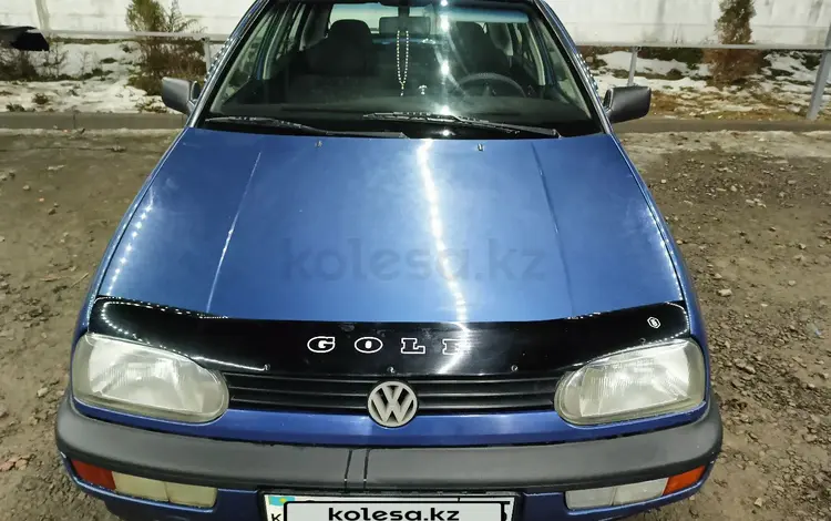 Volkswagen Golf 1995 годаүшін2 300 000 тг. в Алматы