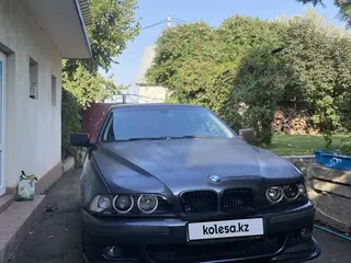 BMW 528