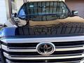 Toyota Land Cruiser 2023 года за 56 000 000 тг. в Астана