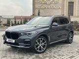 BMW X5 2021 года за 38 000 000 тг. в Шымкент – фото 2