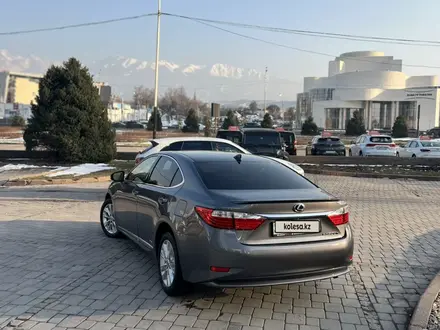 Lexus ES 300h 2015 года за 13 000 000 тг. в Алматы – фото 3