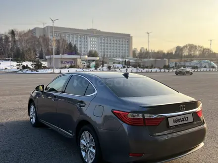 Lexus ES 300h 2015 года за 13 000 000 тг. в Алматы – фото 9