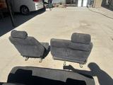 Land Cruiser 80 сиденья за 60 000 тг. в Жезказган