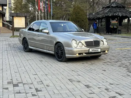 Mercedes-Benz E 430 2001 года за 4 500 000 тг. в Алматы – фото 3