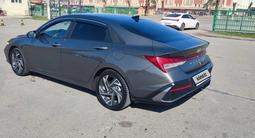 Hyundai Elantra 2023 года за 9 200 000 тг. в Караганда – фото 4