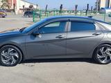 Hyundai Elantra 2023 года за 9 200 000 тг. в Караганда – фото 3