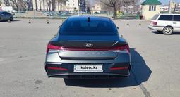 Hyundai Elantra 2023 года за 9 200 000 тг. в Караганда – фото 5