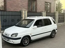 Toyota Raum