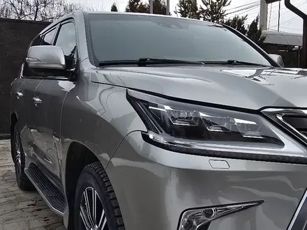 Lexus LX 570 2021 года за 58 000 000 тг. в Алматы – фото 4