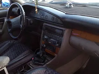 Audi 100