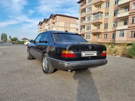 Mercedes-Benz E 200 1992 года за 1 350 000 тг. в Тараз – фото 9