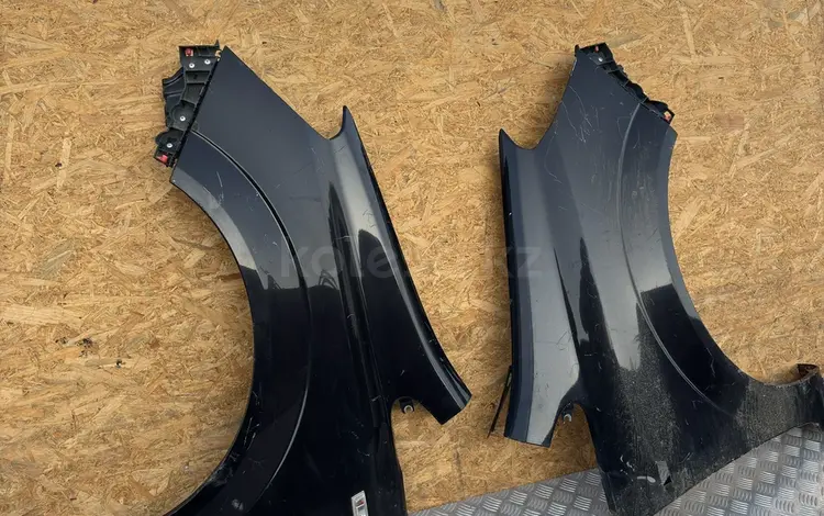 Крылья на Opel Zafira b за 2 777 тг. в Актобе