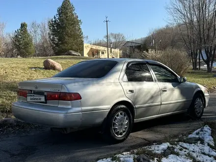 Toyota Camry 2001 года за 3 650 000 тг. в Алматы – фото 4