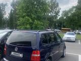 Volkswagen Touran 2005 года за 3 500 000 тг. в Алматы – фото 5