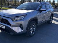 Toyota RAV4 2021 года за 14 500 000 тг. в Усть-Каменогорск