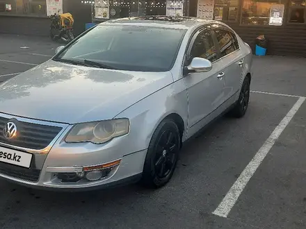 Volkswagen Passat 2005 года за 3 100 000 тг. в Алматы – фото 19