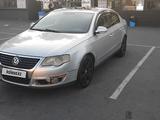 Volkswagen Passat 2005 года за 3 100 000 тг. в Алматы – фото 3