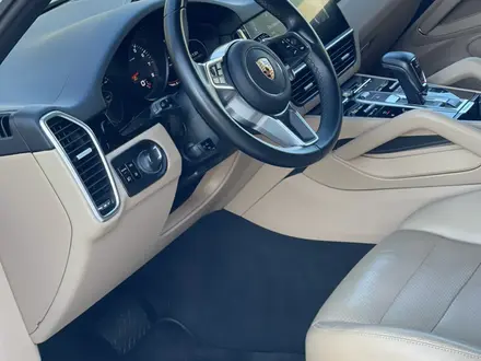 Porsche Cayenne 2018 года за 31 000 000 тг. в Астана – фото 31