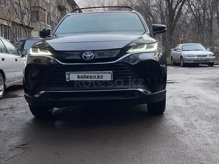 Toyota Venza 2022 года за 22 500 000 тг. в Алматы