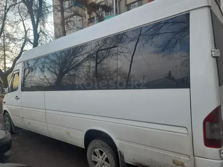 Mercedes-Benz  Sprinter 2004 года за 7 000 000 тг. в Алматы – фото 10