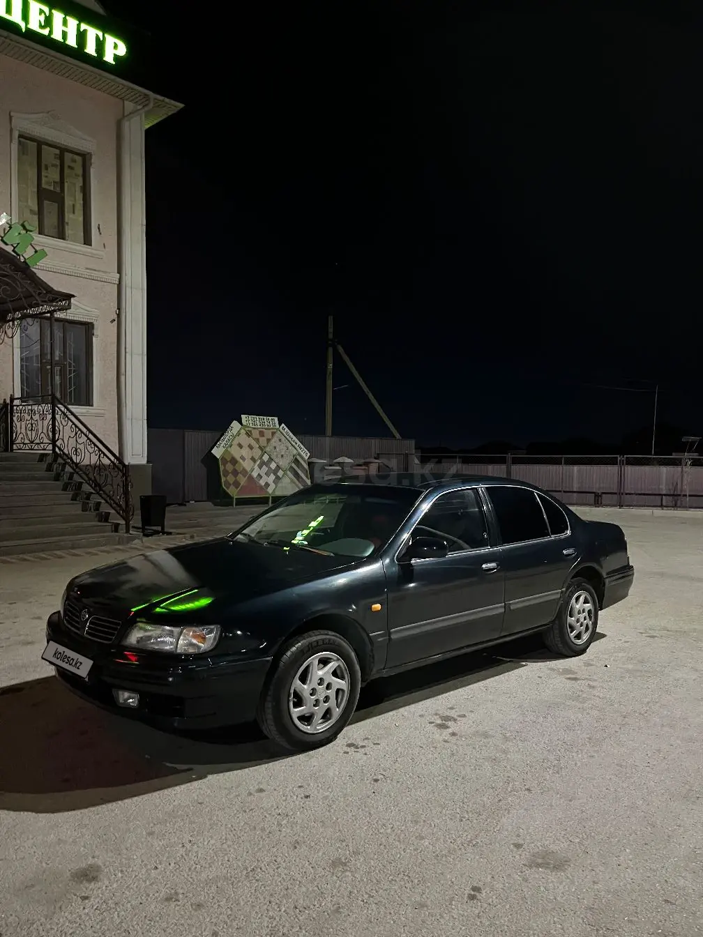 Nissan Maxima, 1996