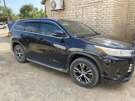 Toyota Highlander 2017 года за 13 000 000 тг. в Атырау – фото 4