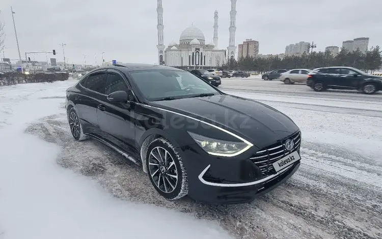 Hyundai Sonata 2022 года за 12 770 000 тг. в Астана