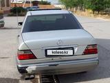 Mercedes-Benz E 220 1995 года за 1 450 000 тг. в Туркестан – фото 5