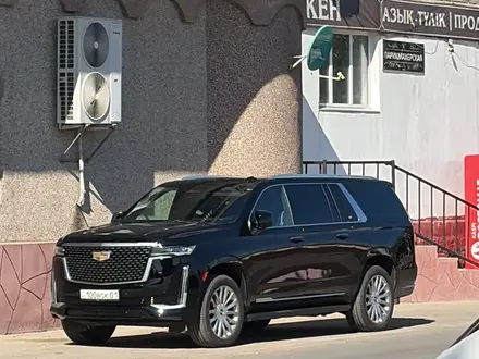 Cadillac Escalade 2021 года за 56 000 000 тг. в Астана – фото 3