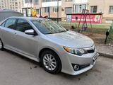 Toyota Camry 2014 года за 8 300 000 тг. в Актобе – фото 4