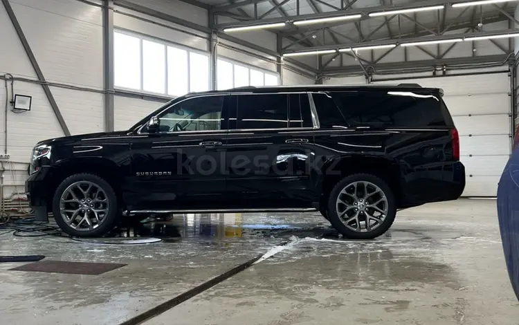 Chevrolet Suburban 2018 года за 31 000 000 тг. в Алматы