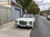 Mercedes-Benz E 200 1975 года за 11 500 000 тг. в Шымкент – фото 2