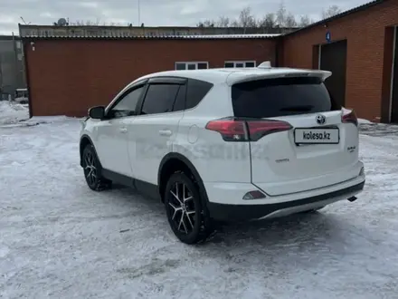 Toyota RAV4 2016 года за 11 000 000 тг. в Усть-Каменогорск – фото 2