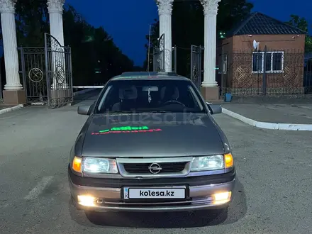 Opel Vectra 1994 года за 1 500 000 тг. в Туркестан – фото 4