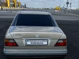 Mercedes-Benz E 280 1994 годаүшін2 500 000 тг. в Караганда – фото 3