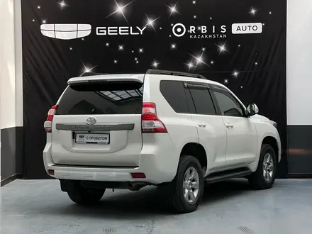 Toyota Land Cruiser Prado 2016 года за 15 990 000 тг. в Атырау – фото 4