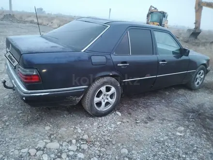 Mercedes-Benz E 280 1994 года за 1 600 000 тг. в Тараз – фото 2