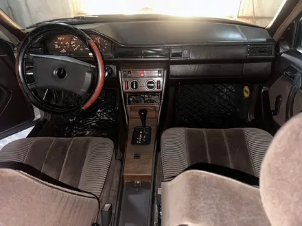 Mercedes-Benz E 230 1988 года за 1 600 000 тг. в Алматы – фото 5