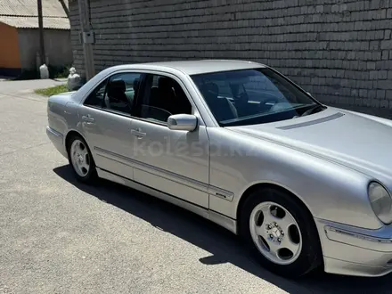 Mercedes-Benz E 320 2000 года за 4 200 000 тг. в Шымкент – фото 5