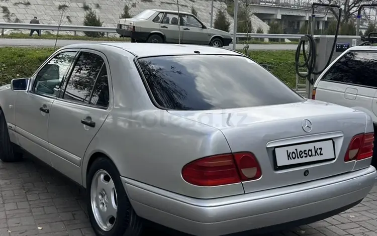 Mercedes-Benz E 280 1998 года за 2 400 000 тг. в Тараз