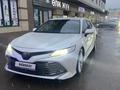 Toyota Camry 2020 года за 16 700 000 тг. в Алматы – фото 3