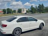 Volkswagen Jetta 2013 года за 4 800 000 тг. в Костанай – фото 2