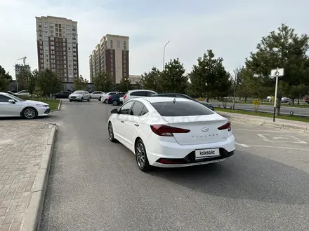 Hyundai Elantra 2020 года за 9 300 000 тг. в Шымкент – фото 5