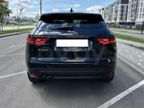 Jaguar F-Pace 2017 годаүшін28 600 000 тг. в Караганда – фото 3